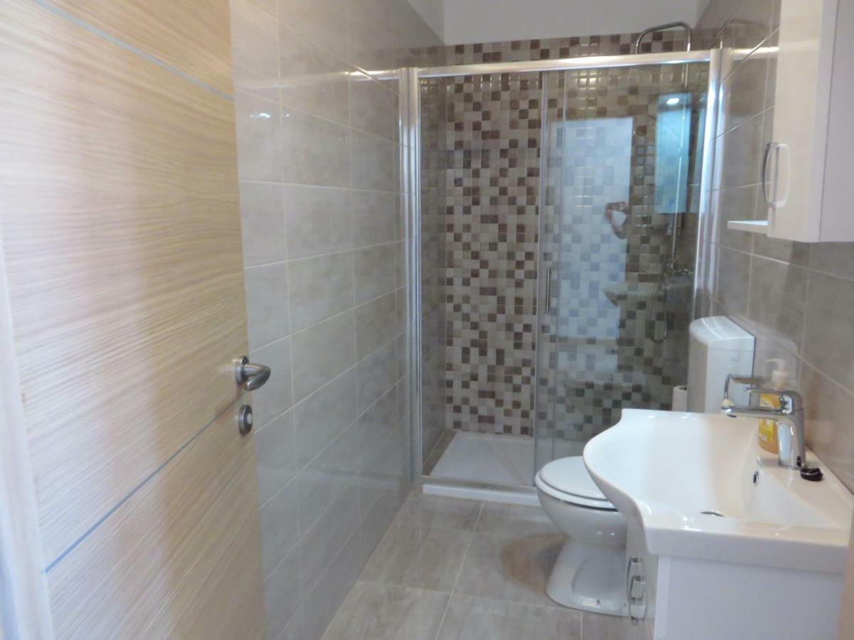 Luka Apartments Biograd Na Moru Exterior foto