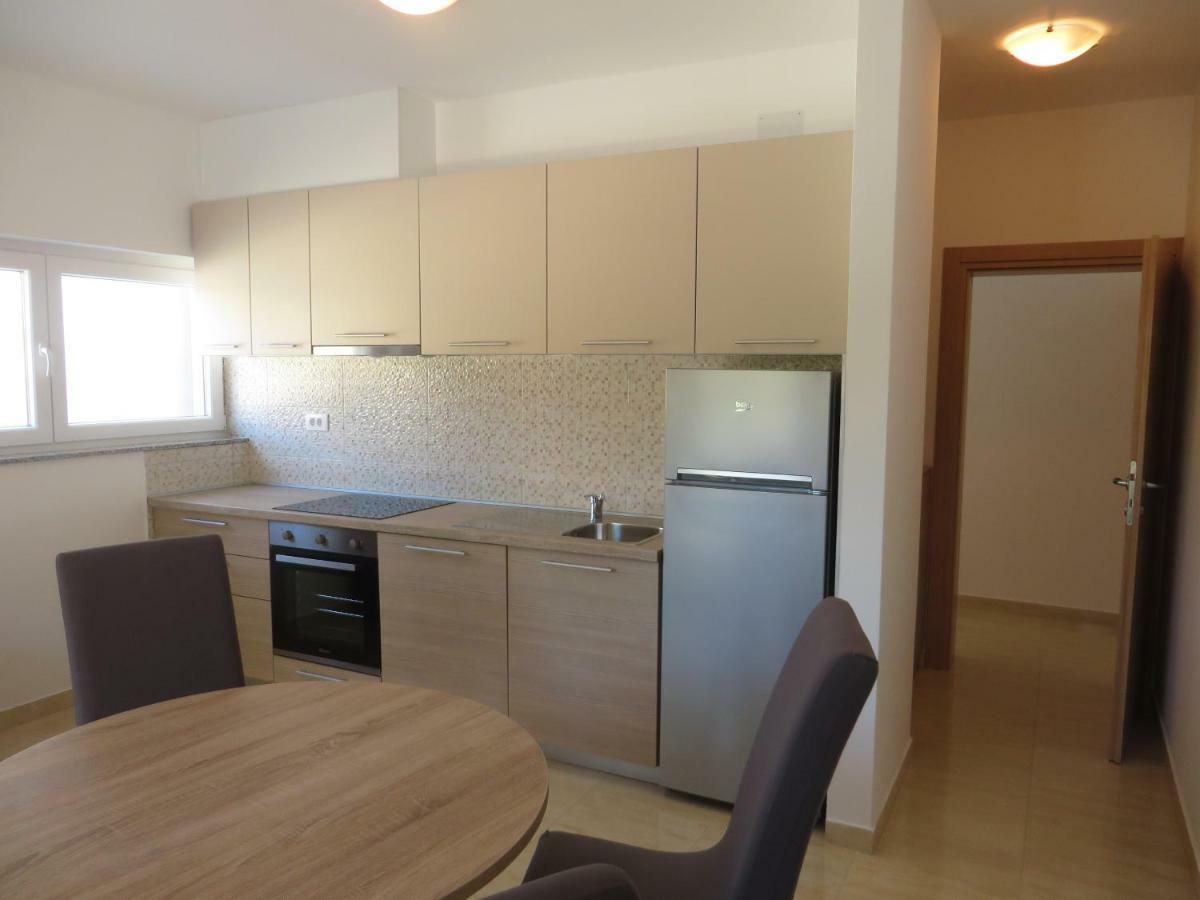 Luka Apartments Biograd Na Moru Exterior foto